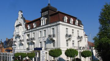 Außenansicht des Hotel Quellenhof in Bad Wildungen