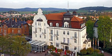 Blick auf das Hotel Quellenhof
