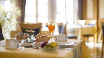 Frühstückstisch in Göbel's Hotel zum Löwen