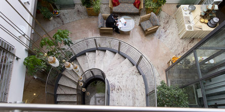 Eingangsbereich des Hotels zum Löwen von oben