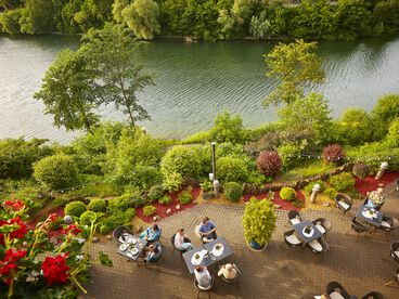 Terrasse des Seehotels Diemelsee 