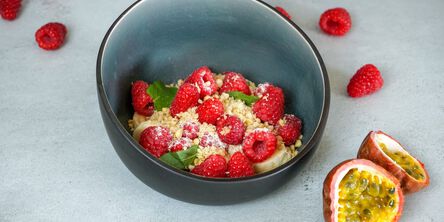 Basisches Müsli mit Himbeeren