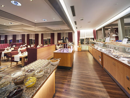 Das Frühstücksbuffet in Göbel's Restaurant Schwanenteich