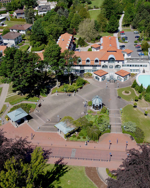 Ausschnitt der Luftansicht des Göbel's Hotel Aquavita für Ihren erholsamen Urlaub in Bad Wildungen