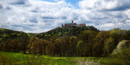 Die Wartburg trohnt über der hessischen Stadt Eisenach.