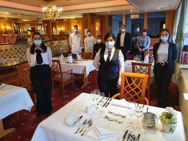 Azubis im Restaurant der Göbel Restaurants