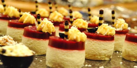 Dessertplatte mit Törtchen 
