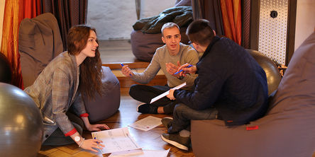 Teamarbeit bei der Azubi Akademie