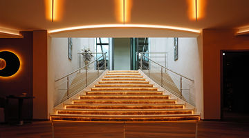 Treppe zum Kristall SPA