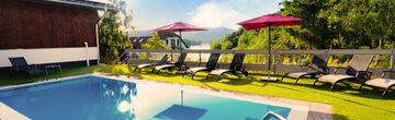 Outdoor-pool open