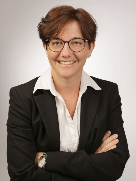 Portraitfoto der Hotel Direktorin Stephanie Göbel 