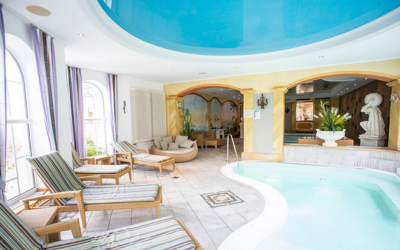 Schwimmbad im Göbel's Landhotel